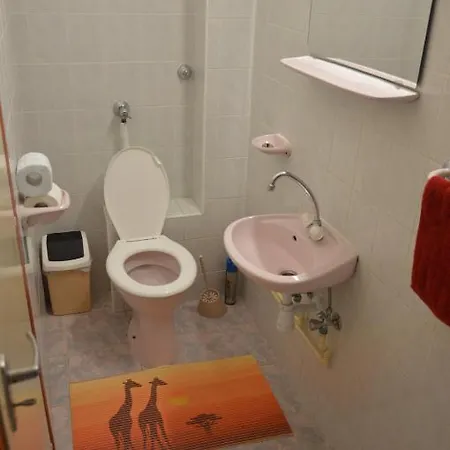 Flamingo Vendeghaz 3* אגר